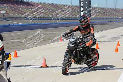 media/Aug-27-2022-Fastrack Riders (Sat) [[c588535105]]/Level 2/Grid/